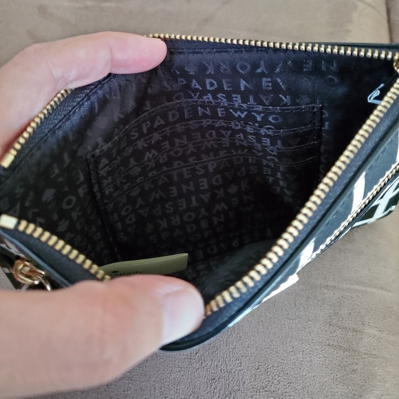 NWOT Kate Spade Wristlet - Picture 3 of 4